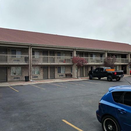 Americas Best Value Inn & Suites Provo Exterior photo