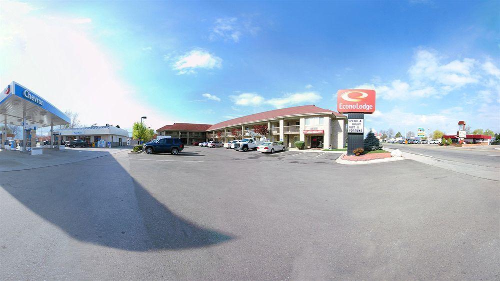 Americas Best Value Inn & Suites Provo Exterior photo