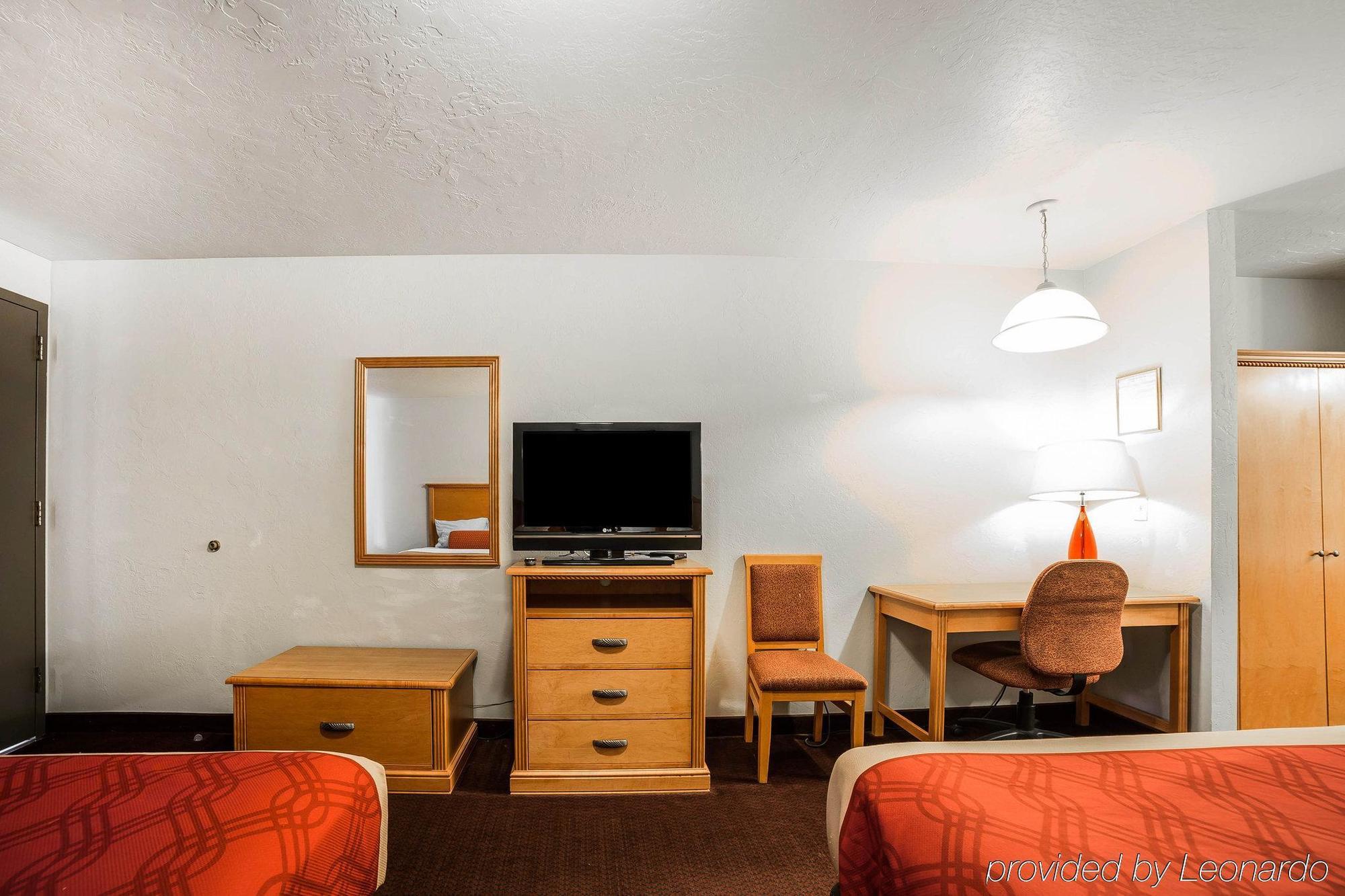Americas Best Value Inn & Suites Provo Exterior photo
