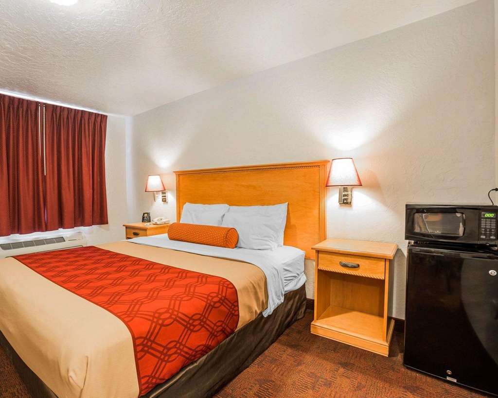 Americas Best Value Inn & Suites Provo Room photo