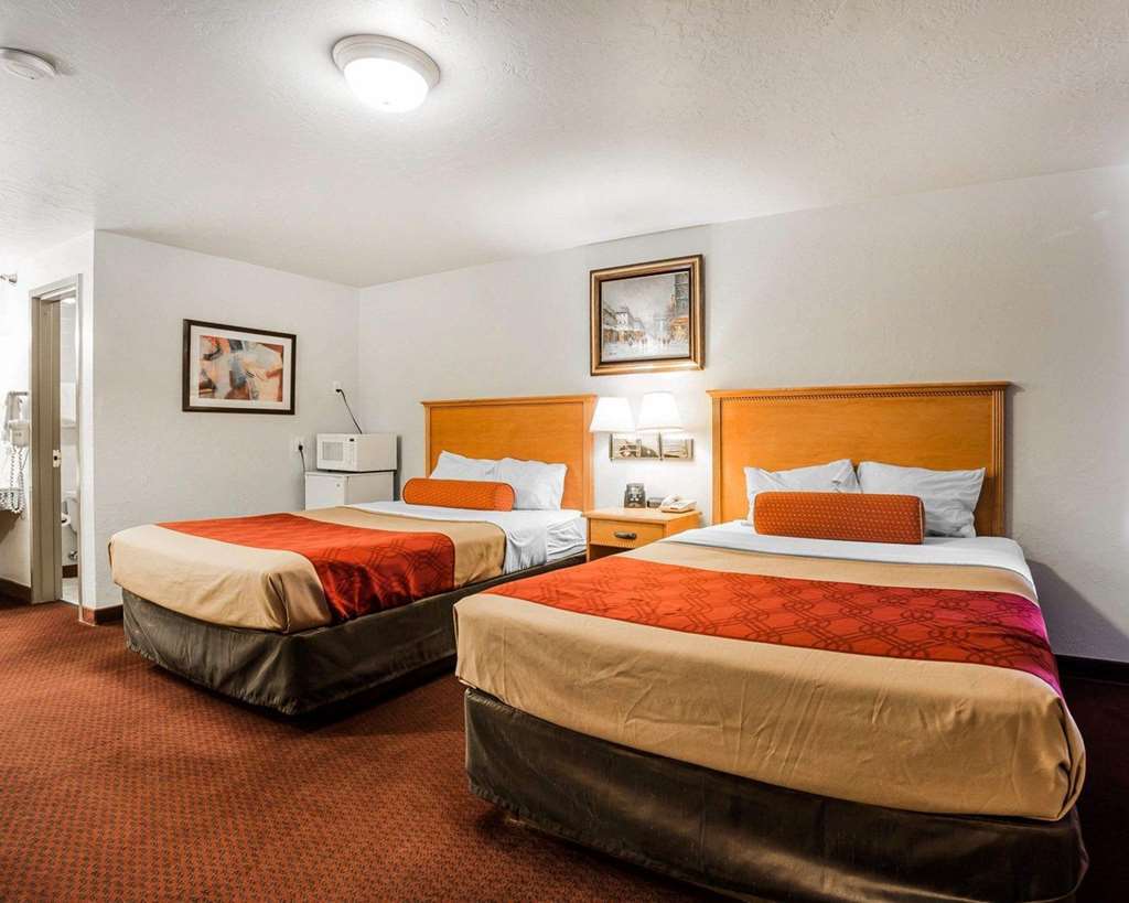 Americas Best Value Inn & Suites Provo Room photo