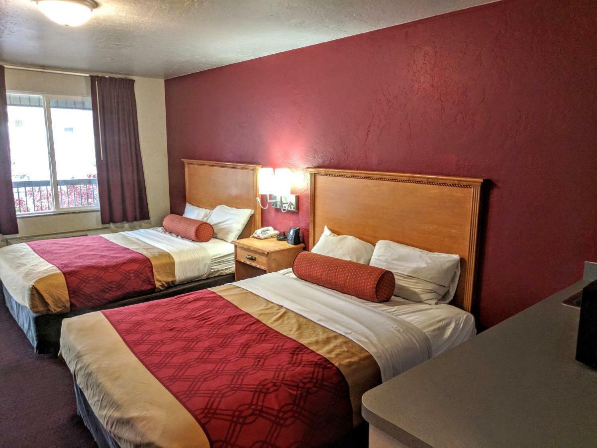 Americas Best Value Inn & Suites Provo Exterior photo