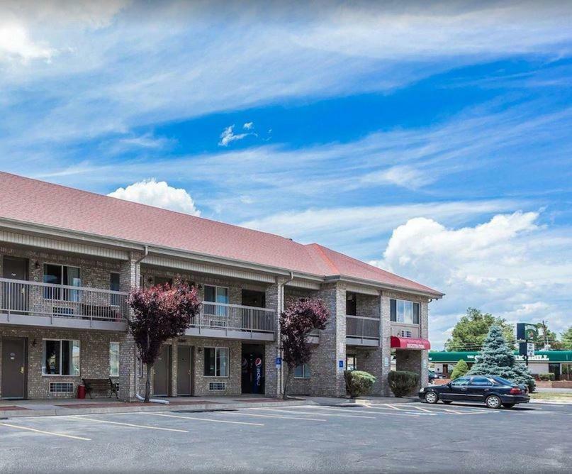 Americas Best Value Inn & Suites Provo Exterior photo